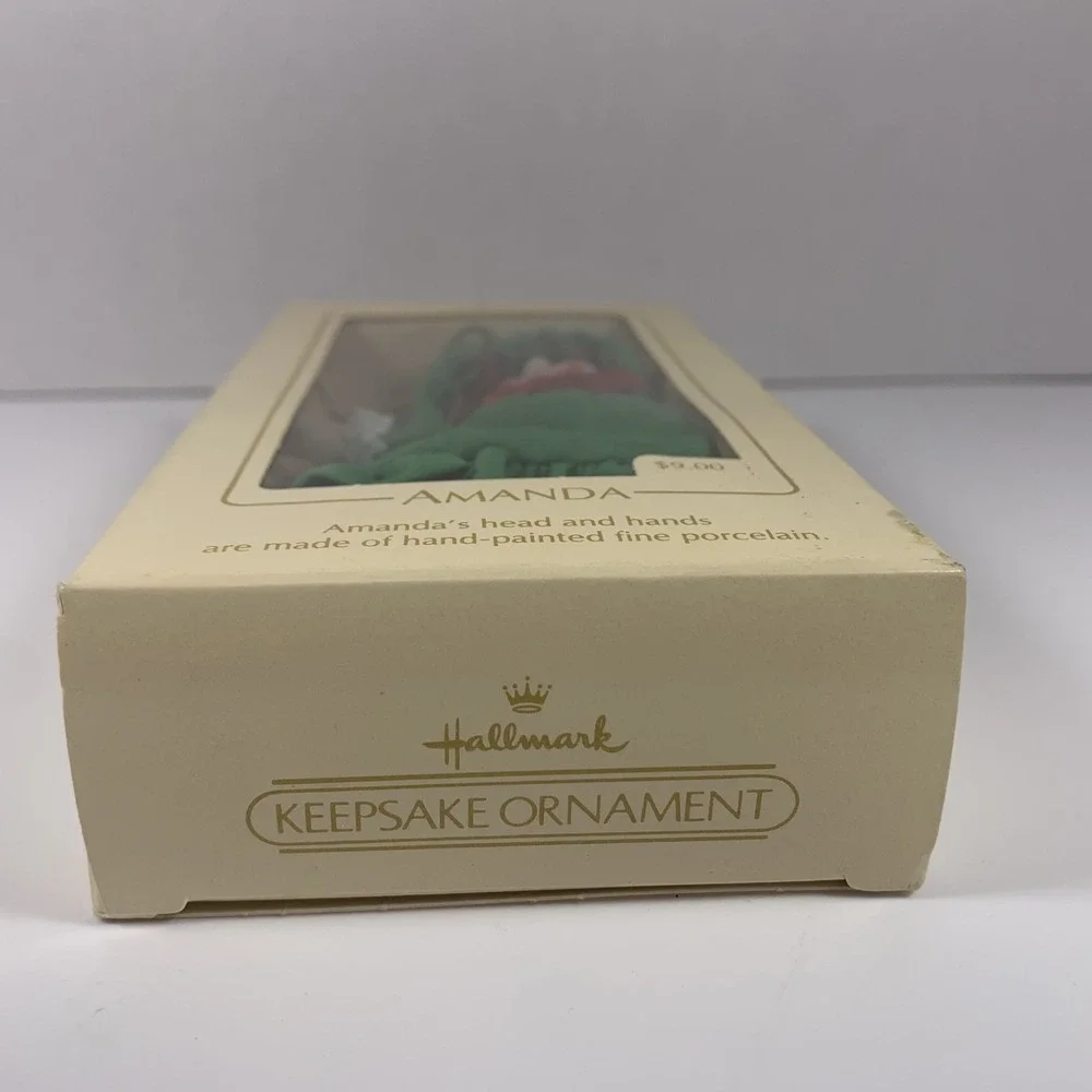 Hallmark 1984 Vintage Keepsake‎ 